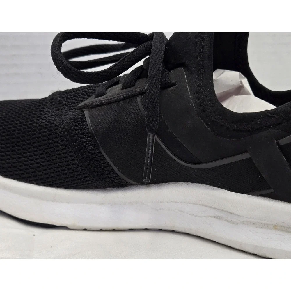 New Balance FuelCore Nergize Womens Size 8 Black White Running Shoes Sneakers